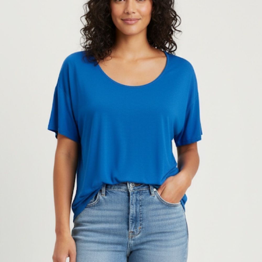 Bella LUXX Vibrant Blue Short Sleeve Scoop Neck Top Size M